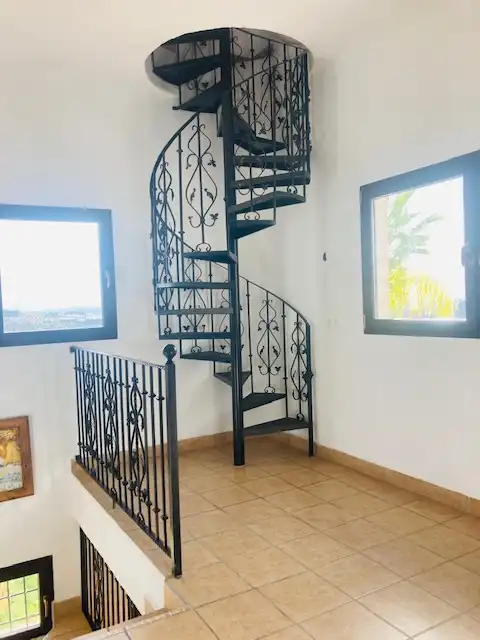 Inmuebles singulares con piscina en venta en Alozaina, imagen 15