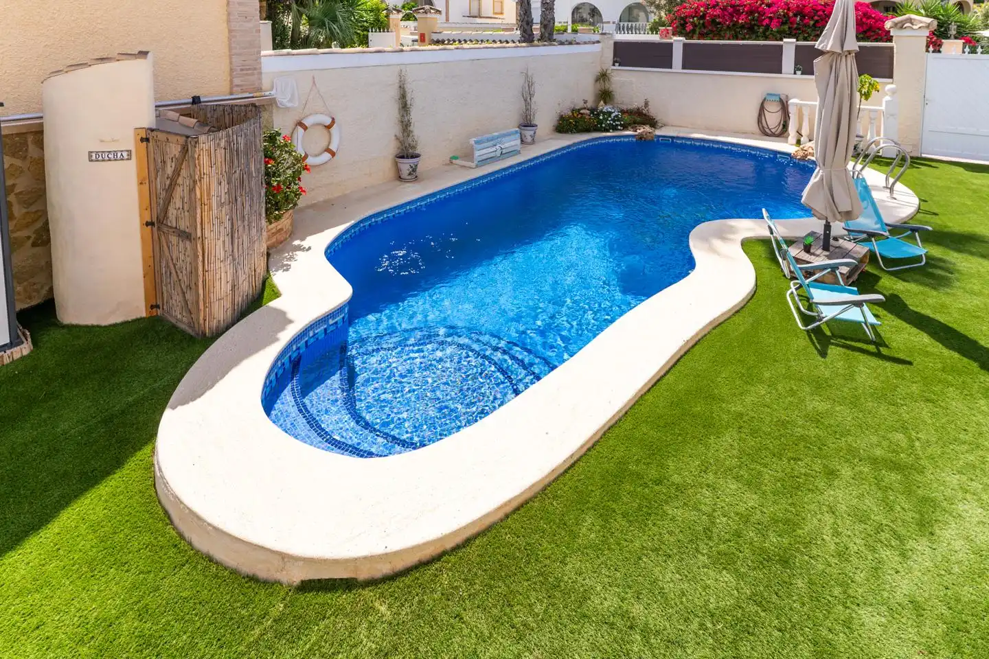 Schwimmbecken von Haus oder Chalet zum Verkauf in Santa Pola mit Klimaanlage, Privatgarten und Terrasse