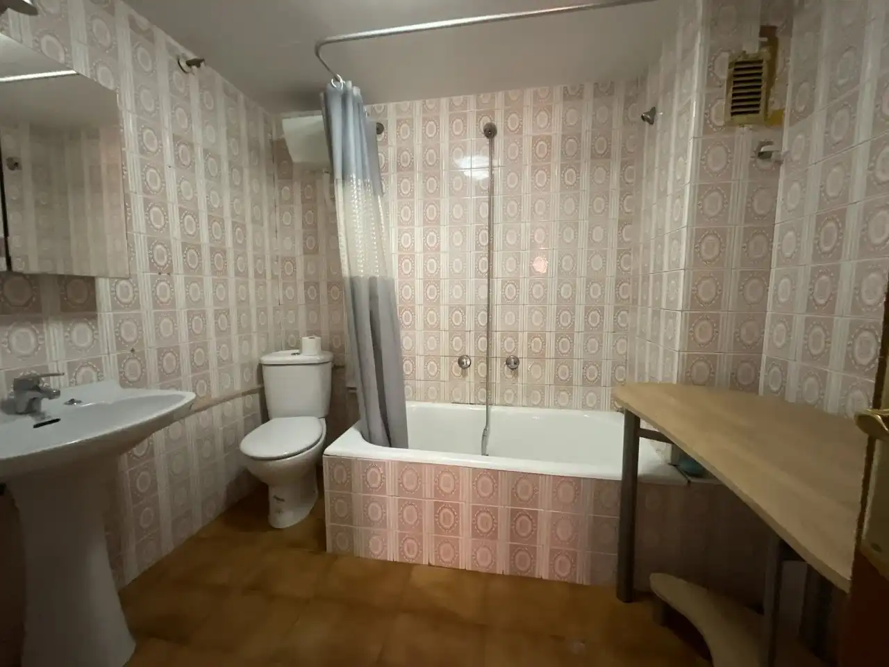 Bathroom of Flat for sale in Santo Domingo de la Calzada  with Heating, Furnished and Balcony