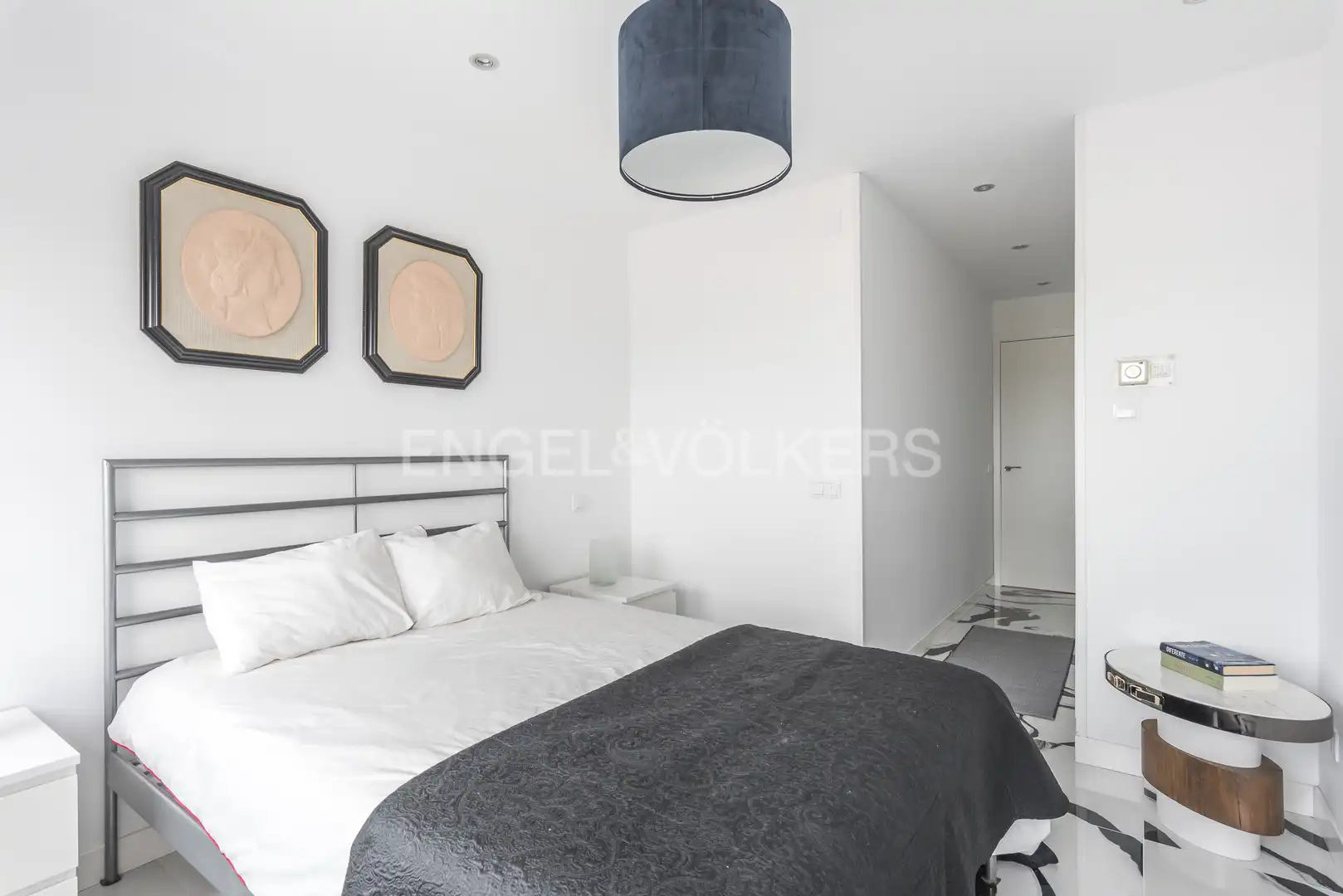 Schlafzimmer von Wohnung zur Miete in Madrid mit Klimaanlage, Heizung und Möbliert