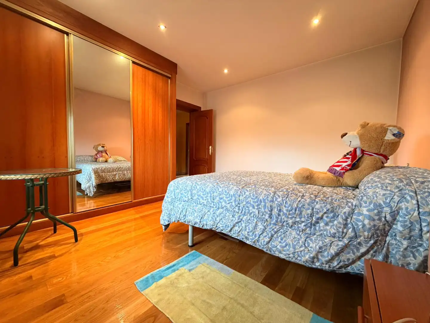 Habitación de Casa o chalet en venta en Cavia con Calefacción y Jardín privado
