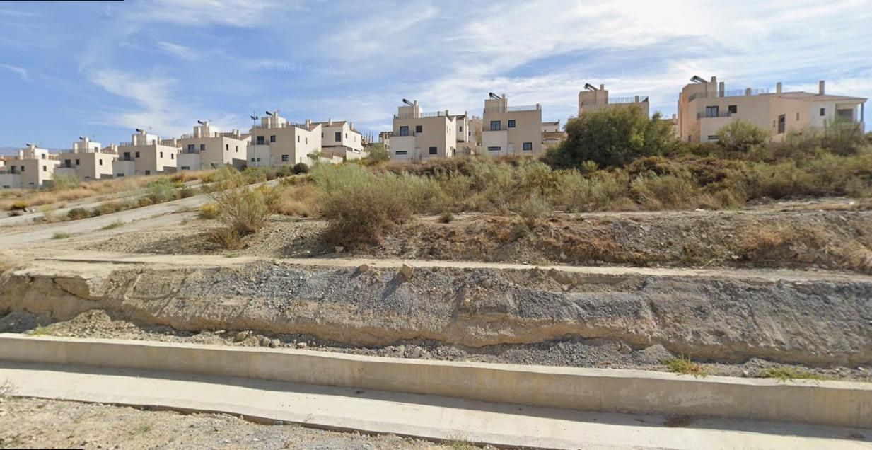 Vista exterior de Edifici en venda en Alhendín