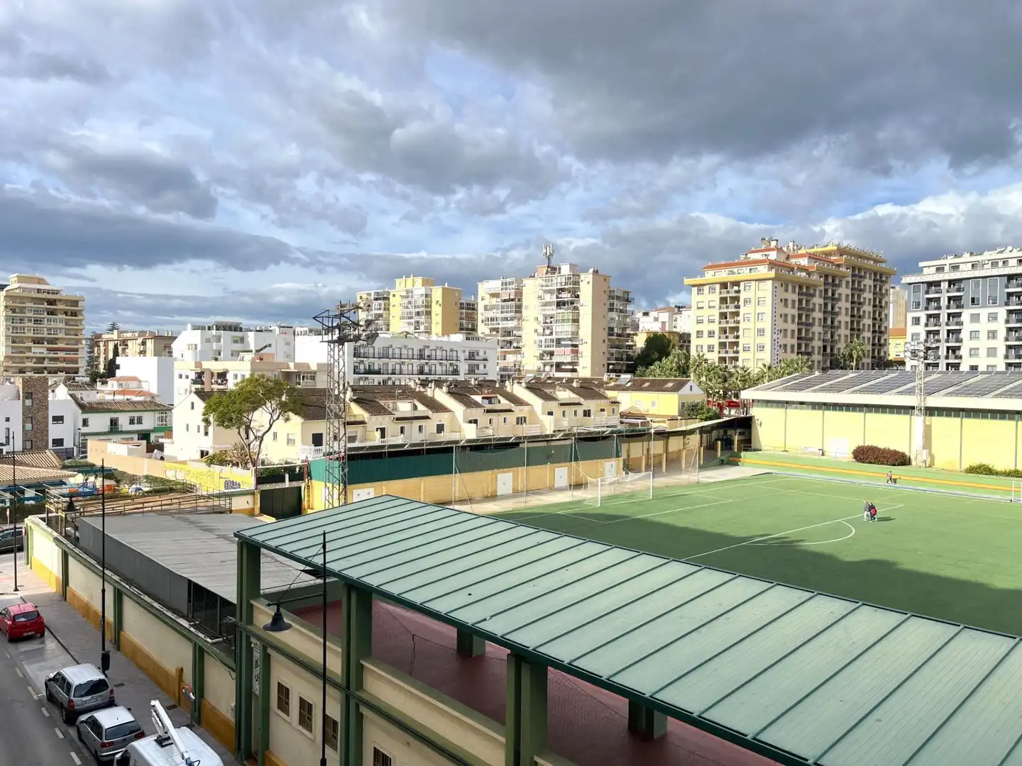 Außenansicht von Wohnungen zum Verkauf in Fuengirola mit Gemeinschaftspool