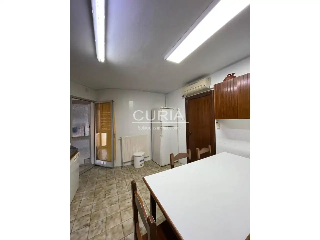 Flat for rent in Instituts - Universitat