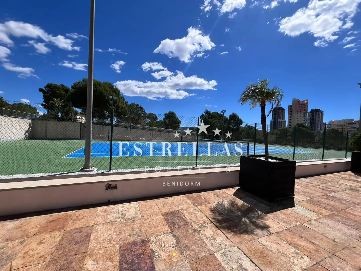 Apartament amb terrassa en venda a Via Parque, imagen 15
