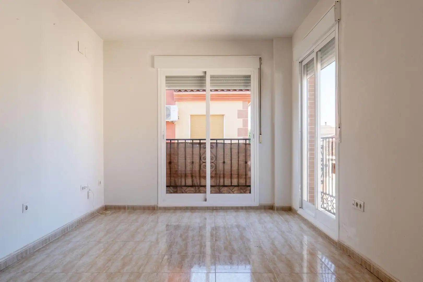 Wohnung zum Verkauf in Cijuela mit Klimaanlage