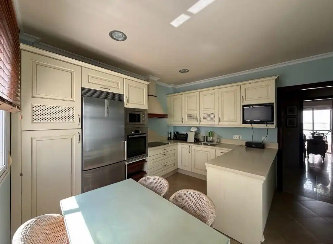 Kitchen of Houses for sale in Morón de la Frontera