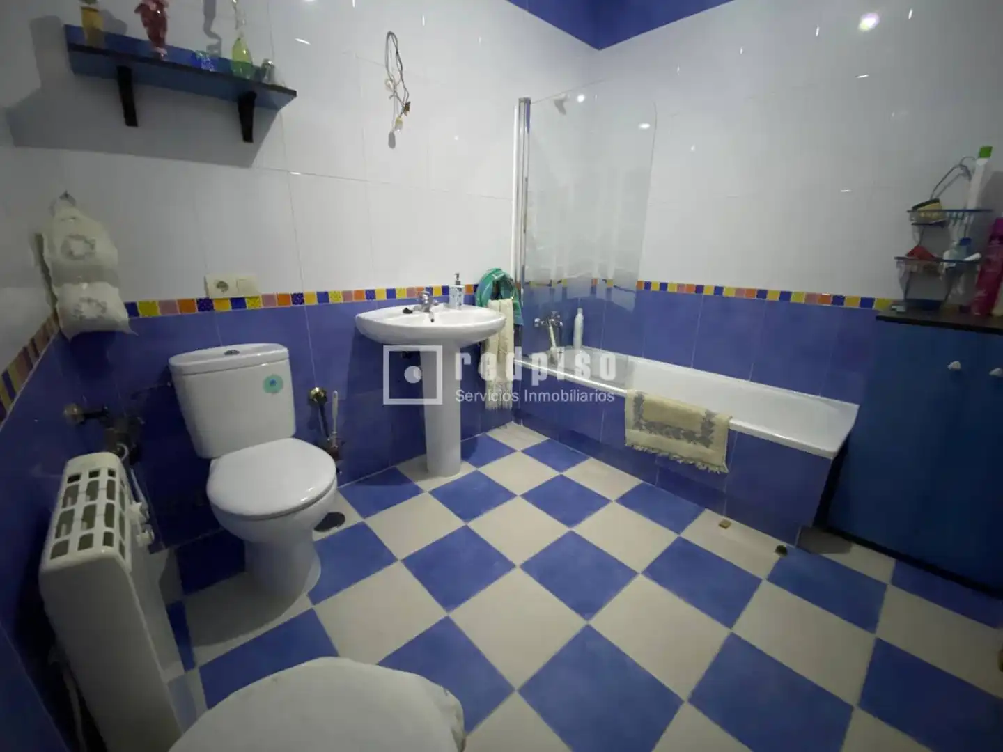Baño de Casa o chalet en venta en La Villa de Don Fadrique con Calefacción, Jardín privado y Trastero