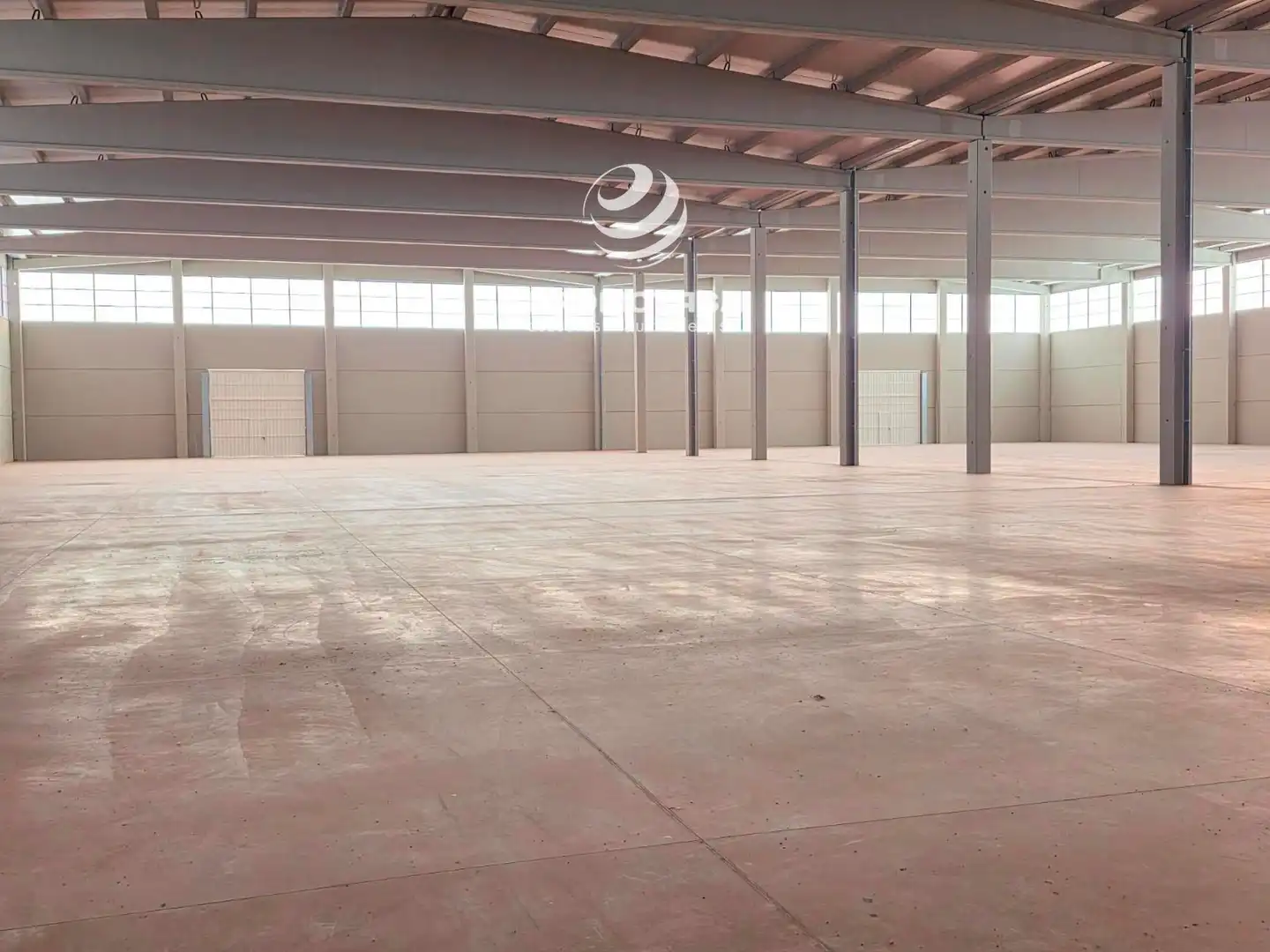 Industrial building for sale in Zona Industrial, imagen 2