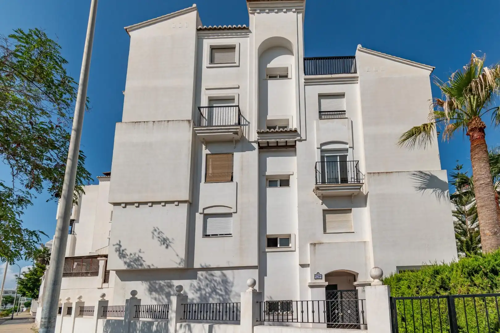 Exterior view of Flat for sale in Salobreña  with Private garden, Terrace and Furnished