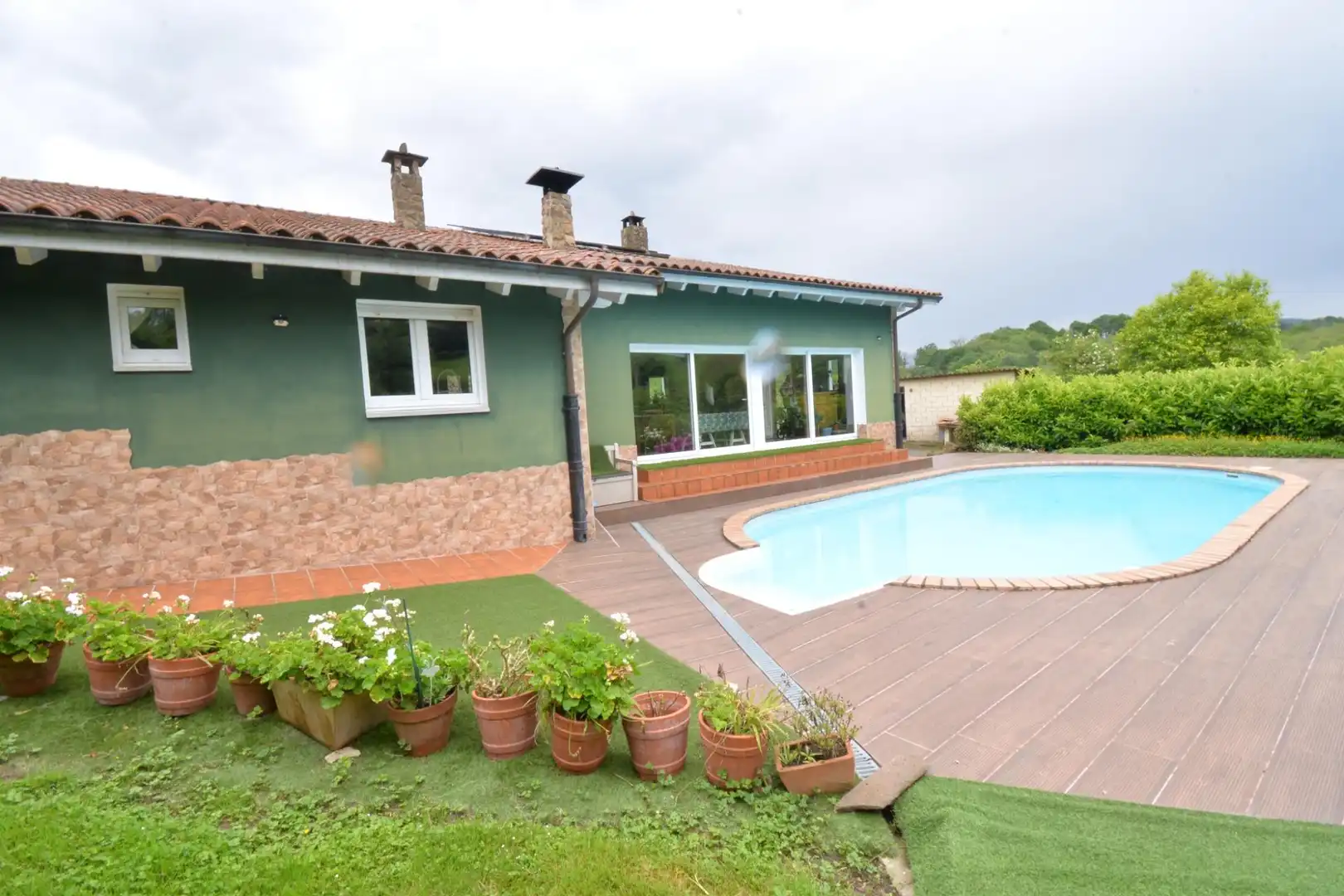 Piscina de Casa o chalet en venta en Langreo con Calefacción, Jardín privado y Terraza