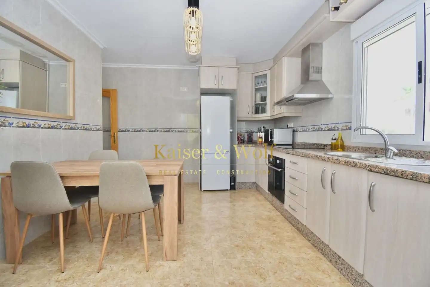 Houses for sale in Lugar Derramado, Algorós - El Derramador