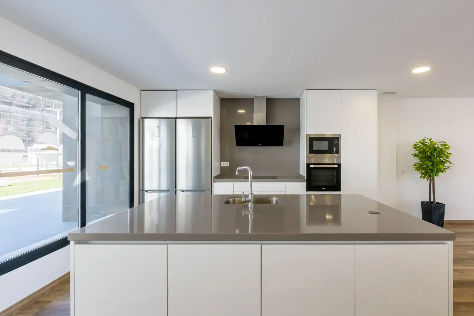 Cocina de Piso de alquiler en La Rinconada con Aire acondicionado, Calefacción y Parquet