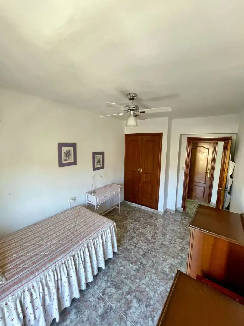 Schlafzimmer von Dachboden zum Verkauf in Torremolinos mit Terrasse