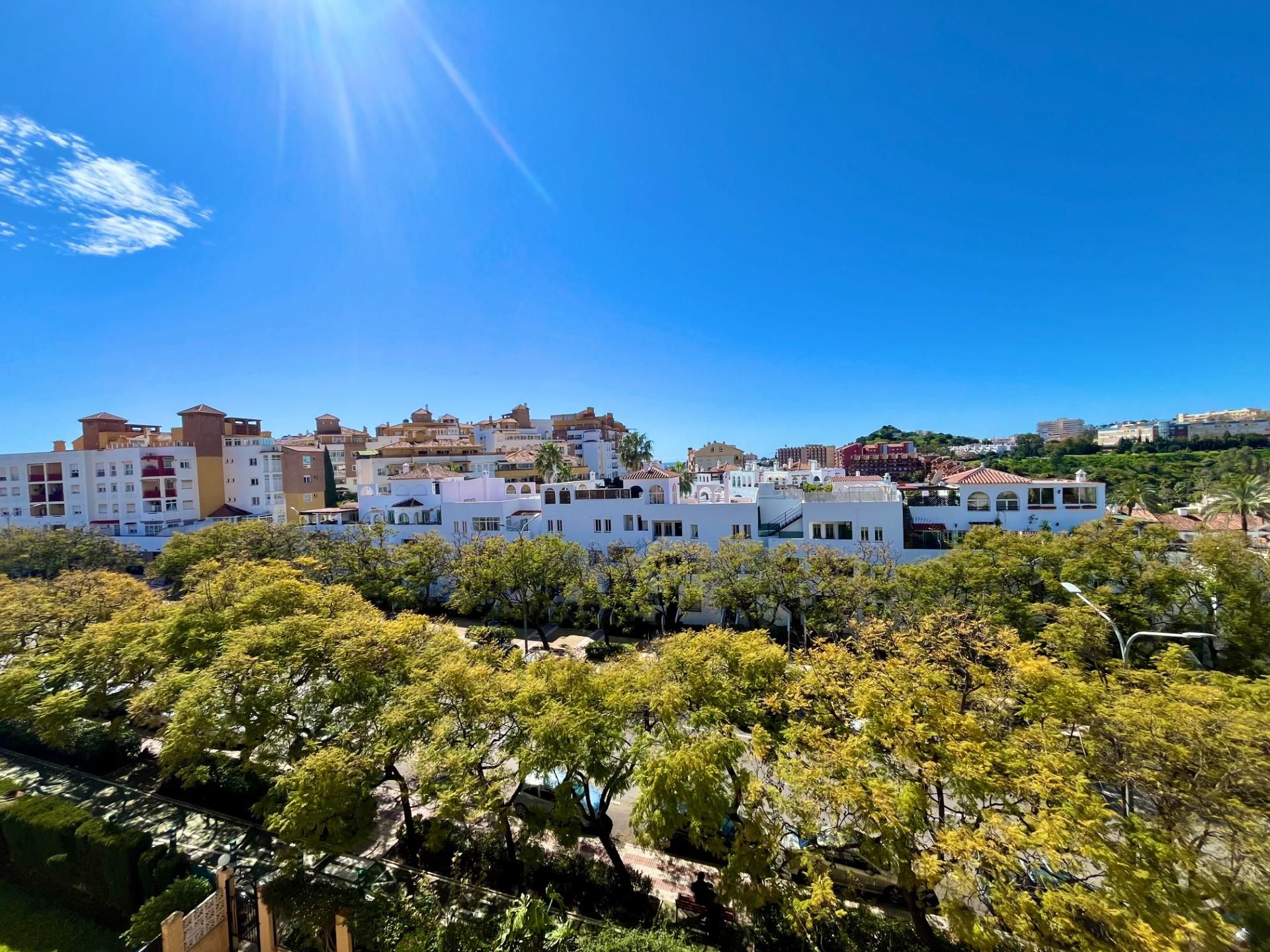Exterior view of Attic for sale in Benalmádena  with Air Conditioner, Heating and Private garden