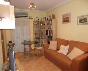 Living room of Flat to rent in  Madrid Capital