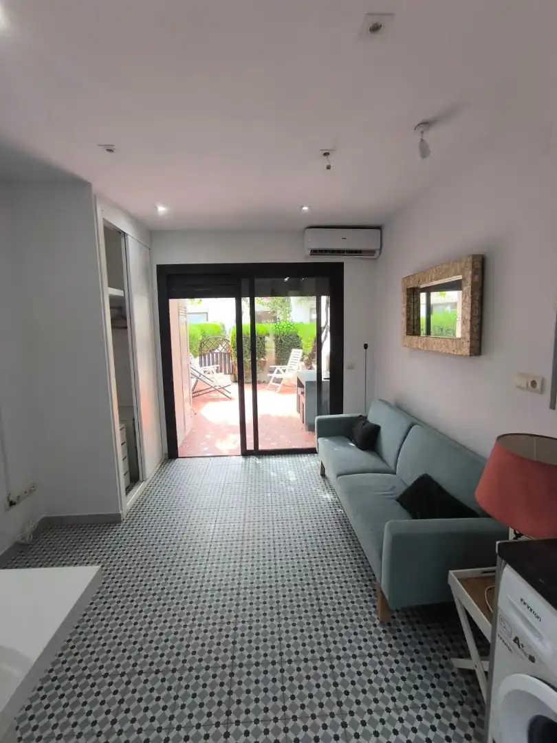 Estudio de alquiler en Estepona con Aire acondicionado, Calefacción y Jardín privado
