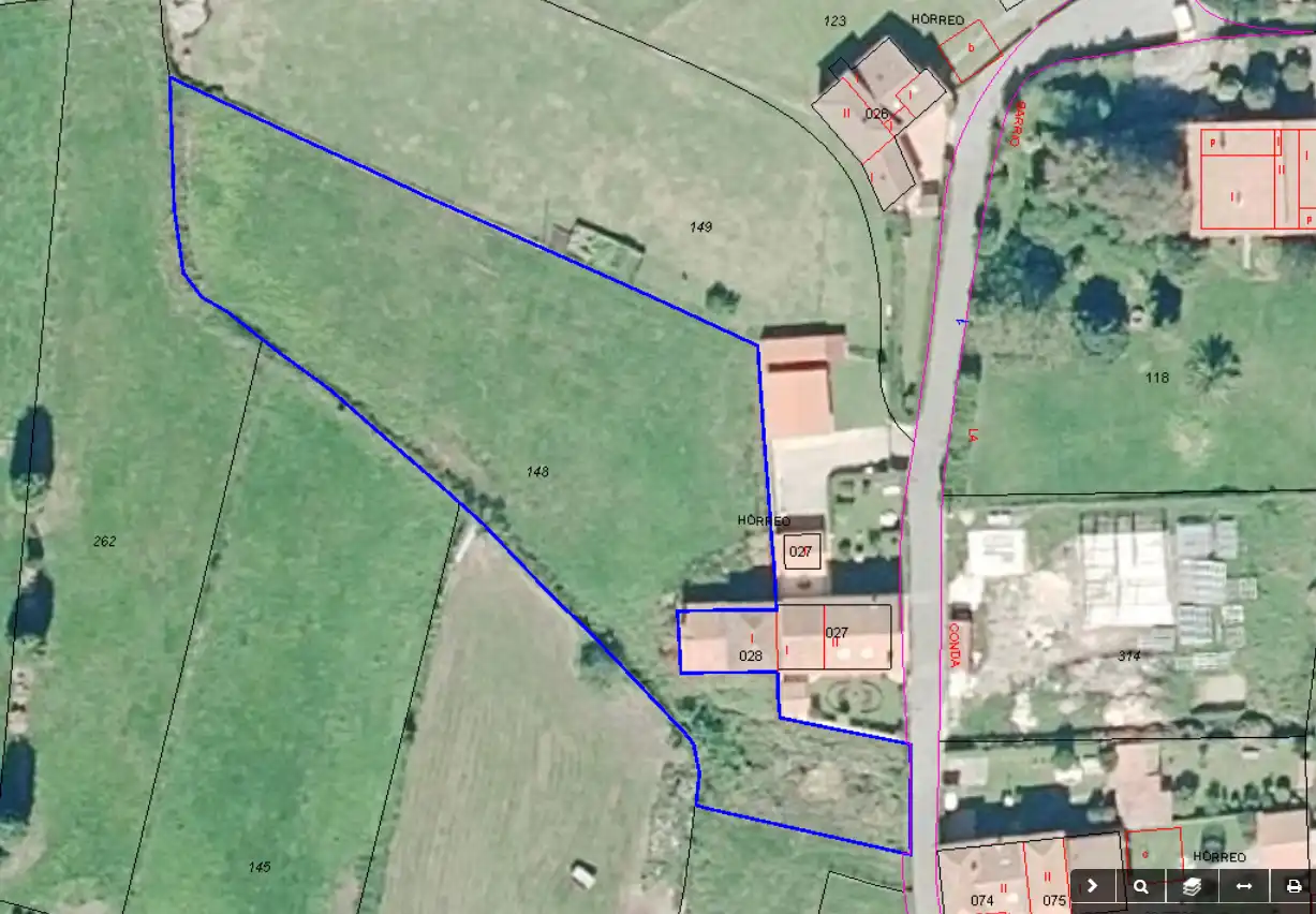 Casa o xalet en venda en Cudillero amb Jardí privat