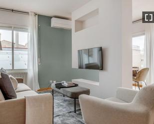 Living room of Flat to rent in  Barcelona Capital  with Air Conditioner, Heating and Furnished