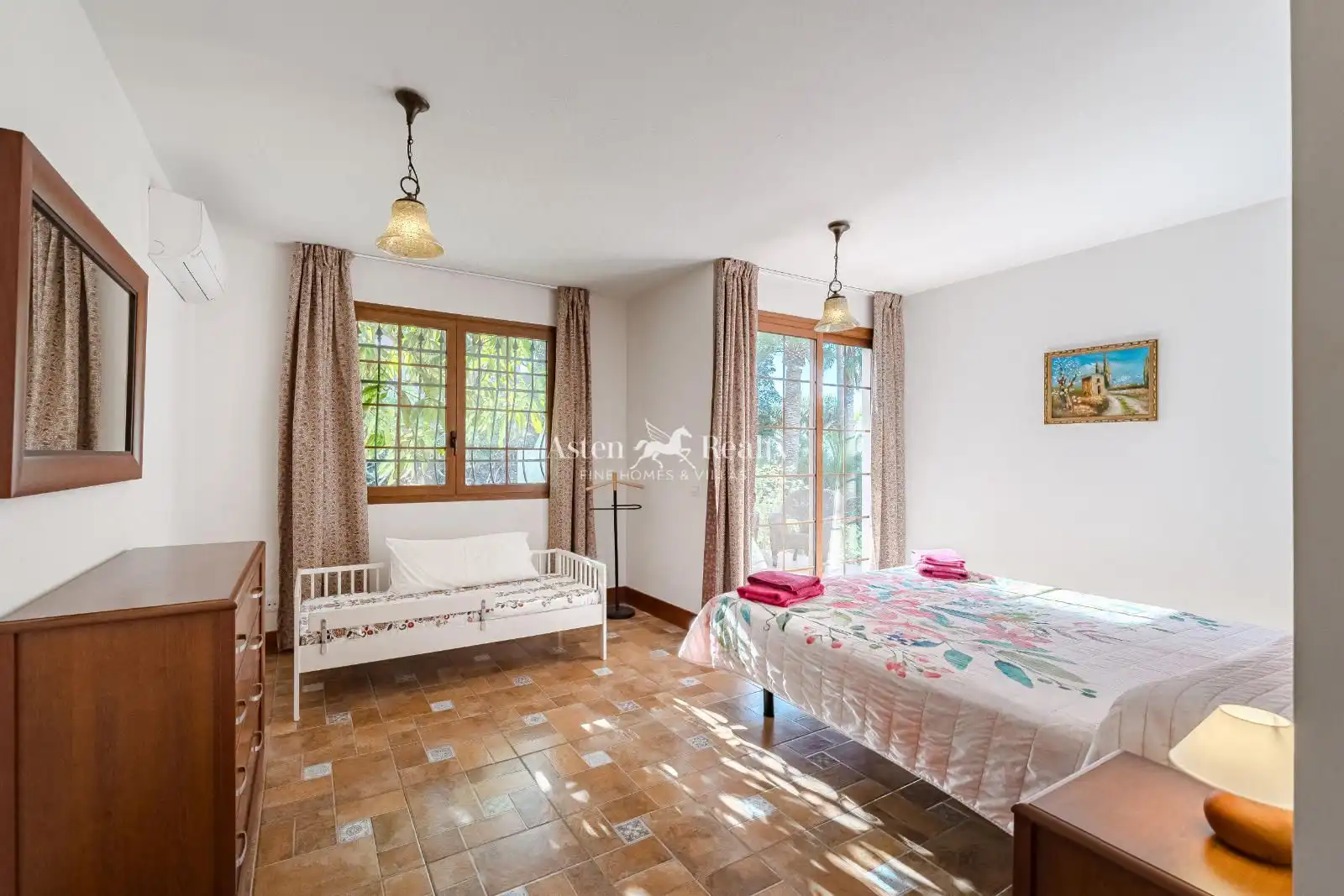 Bedroom of Houses for sale in Adeje  with Air Conditioner, Terrace and Swimming Pool