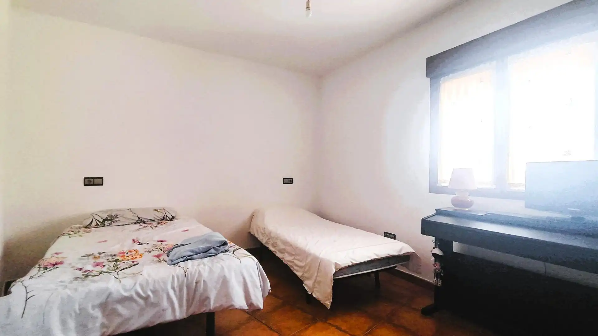 Habitación de Casa o chalet en venta en Cuadros con Calefacción, Terraza y Balcón