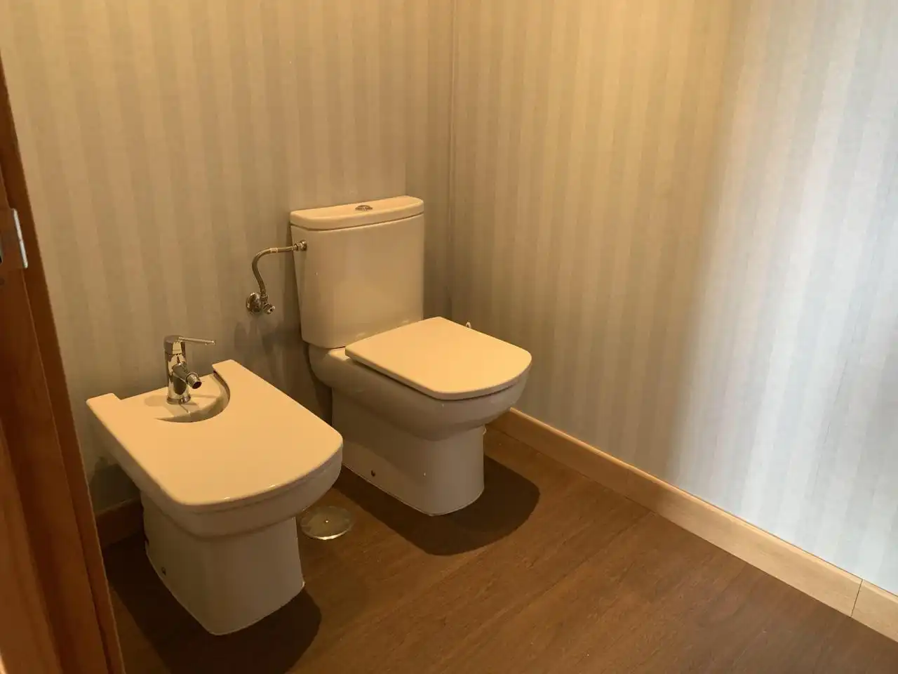 Baño de Piso en venta en Madrid con Aire acondicionado, Calefacción y Piscina comunitaria