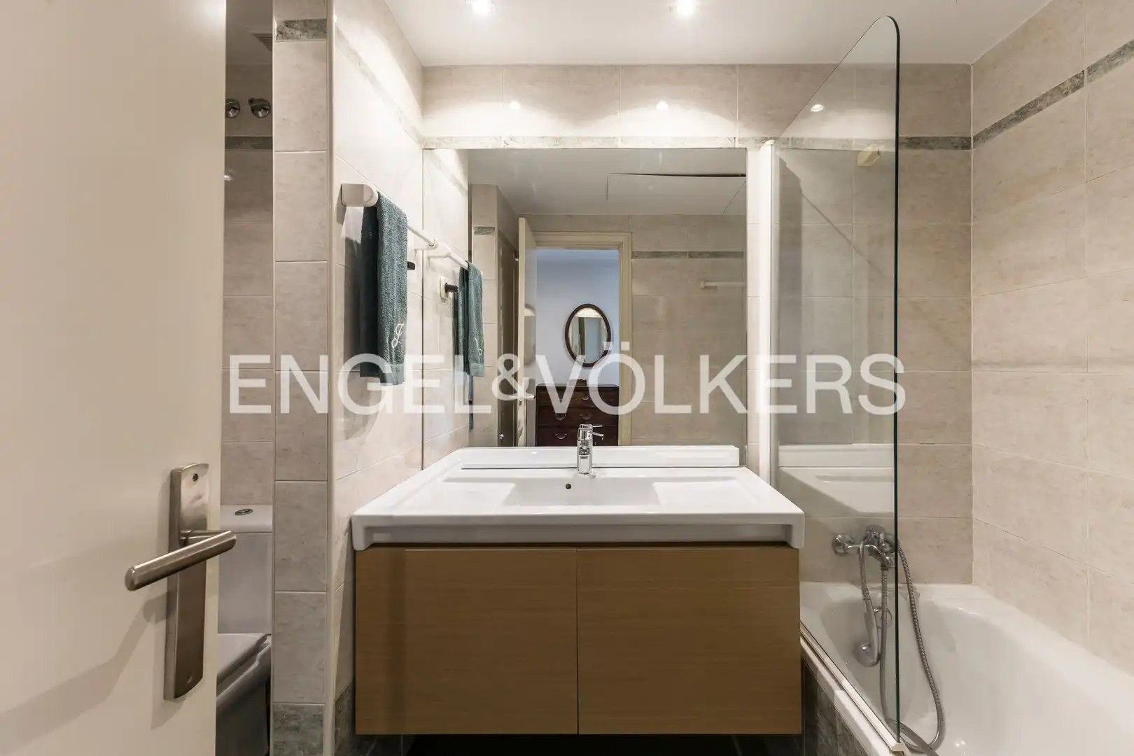 Bathroom of Detached homes for sale in Madrid  with Air Conditioner, Heating and Private garden