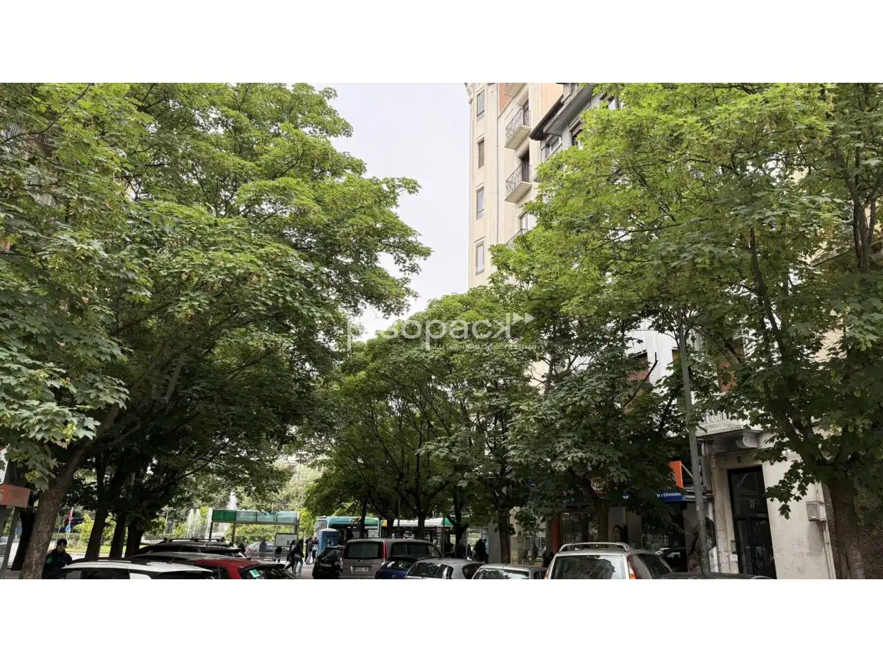 Außenansicht von Wohnung zum Verkauf in  Pamplona / Iruña mit Heizung, Parkett und Balkon