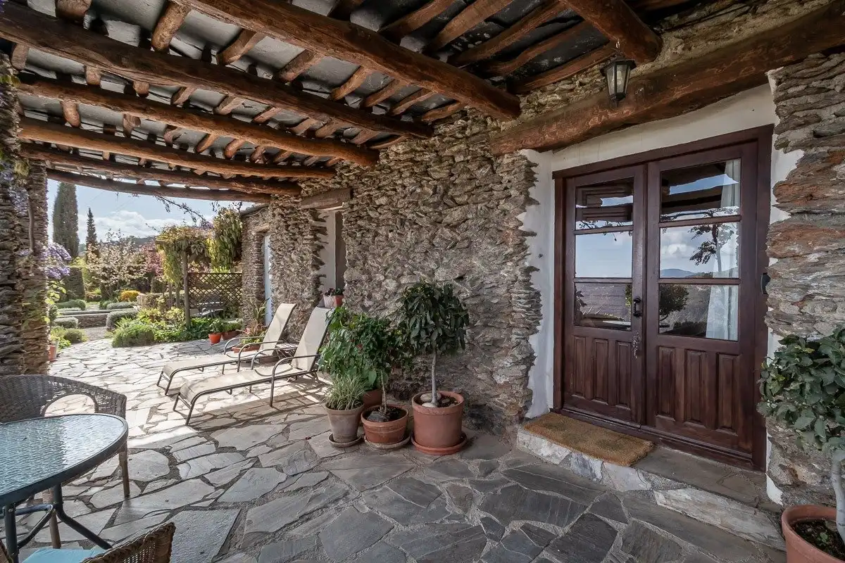 Terrassa de Casa o xalet en venda en Pórtugos amb Calefacció, Jardí privat i Terrassa