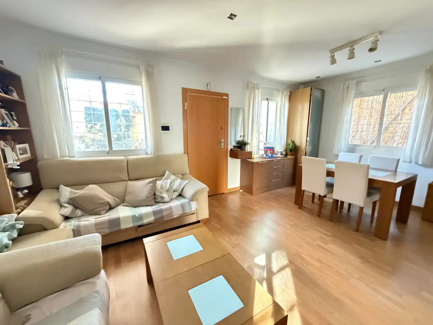 Sala de estar de Casa o chalet en venta en Moncada con Aire acondicionado, Calefacción y Jardín privado