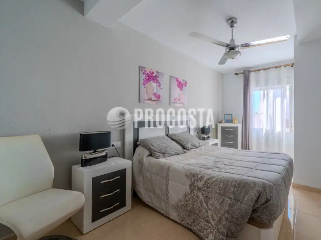 Habitación de Piso en venta en Almuñécar con Terraza y Internet
