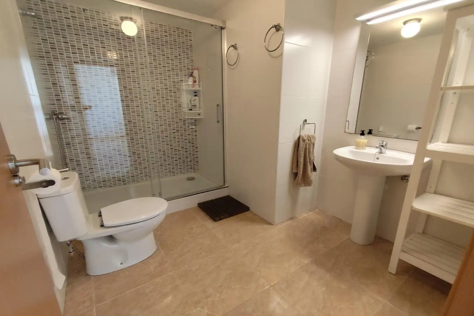 Bathroom of Duplexes for sale in Sant Jaume d'Enveja