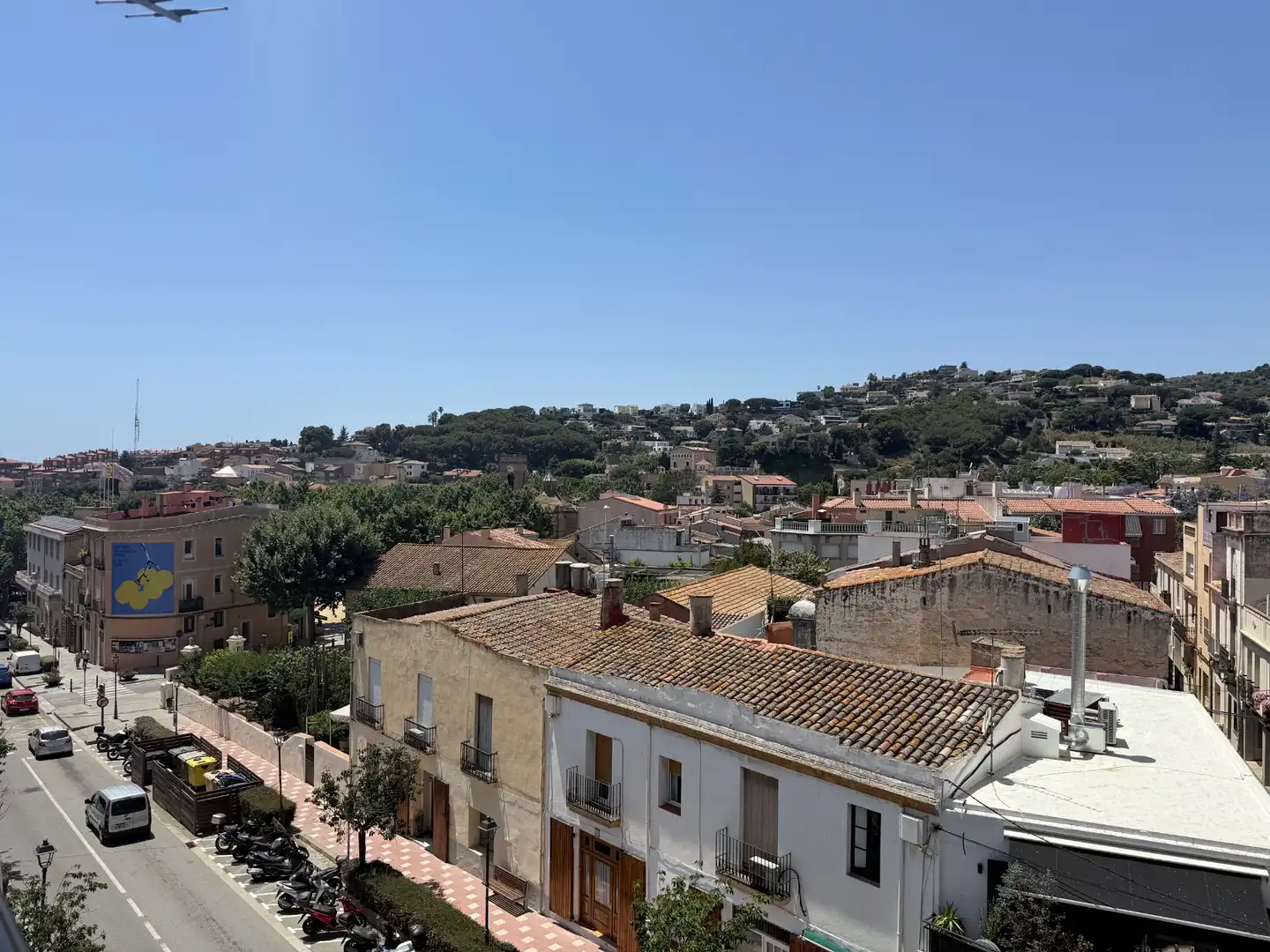 Vista exterior de Pis en venda en Alella amb Aire condicionat, Terrassa i Moblat