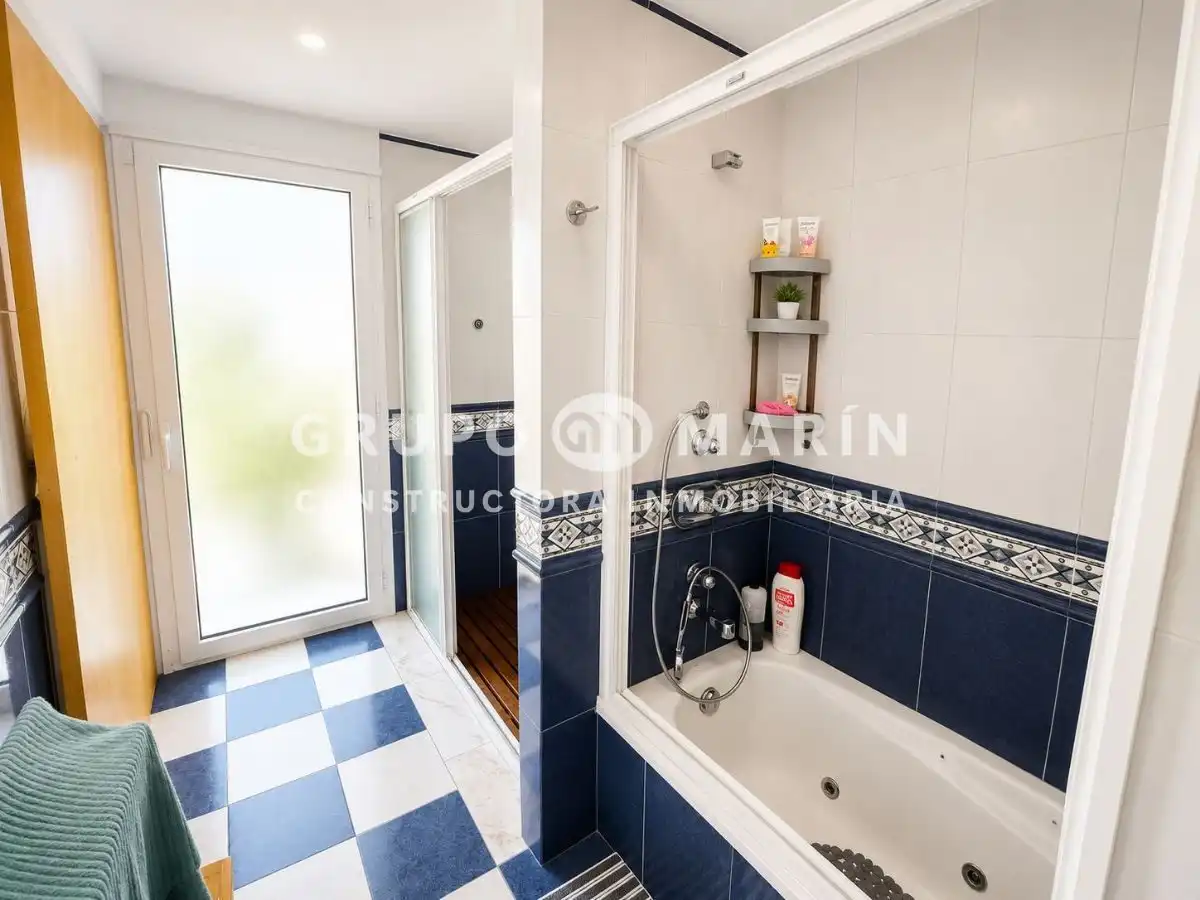 House with terrace for sale in Calle Ginesta, imagen 36