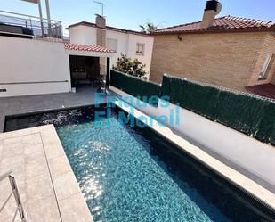 Swimming pool of House or chalet to rent in Calafell  with Air Conditioner and Balcony