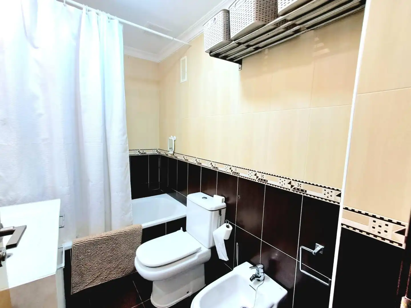 Bathroom of Flat for sale in Águilas  with Air Conditioner, Heating and Terrace
