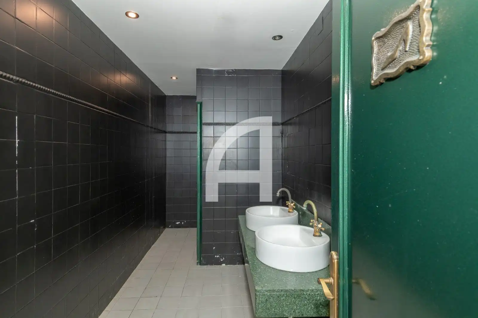 Badezimmer von Einfamilien-Reihenhaus zum Verkauf in La Bisbal d'Empordà mit Terrasse