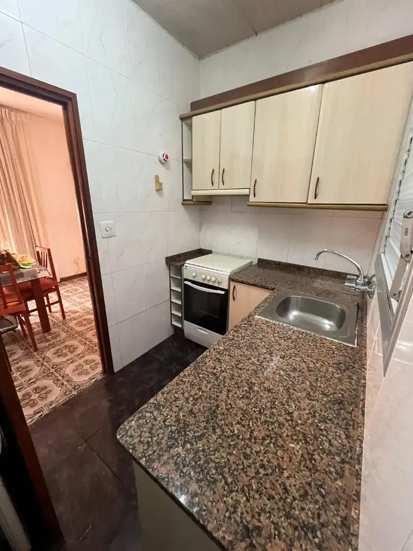 Küche von Wohnung zum Verkauf in L'Hospitalet de Llobregat mit Alarm