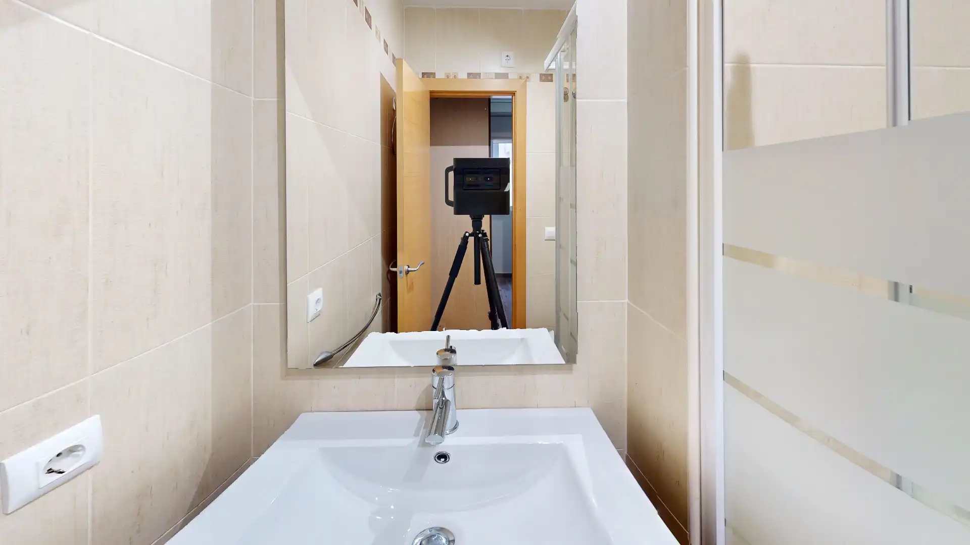 Baño de Piso en venta en Elche / Elx con Aire acondicionado, Calefacción y Terraza