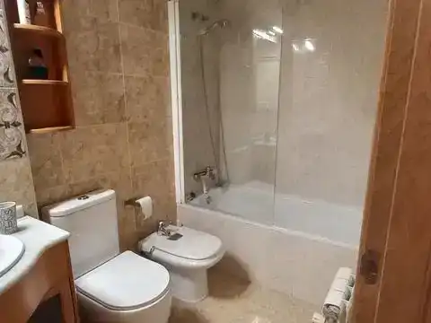 Badezimmer von Wohnung zur Miete in  Murcia Capital mit Klimaanlage