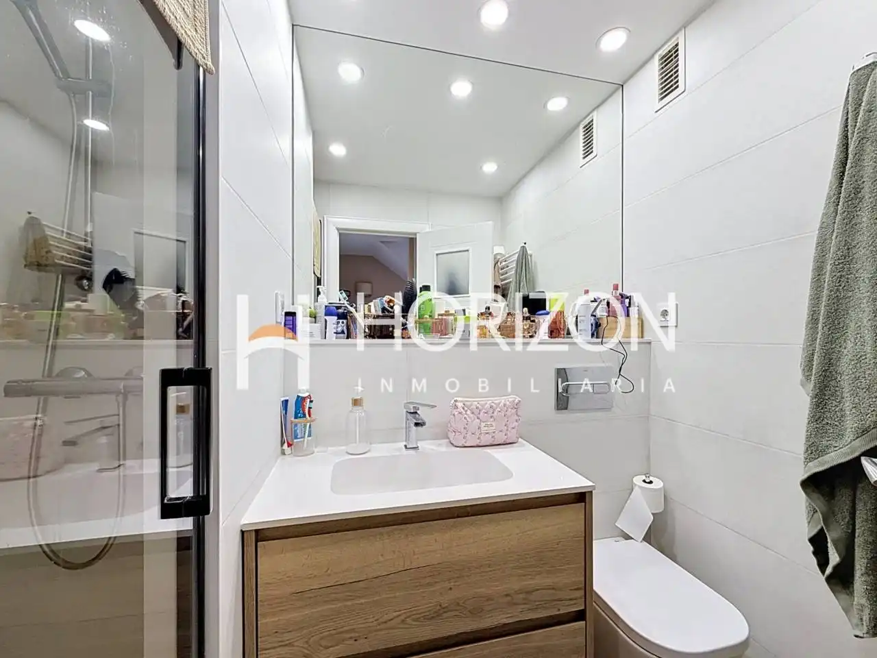 Bathroom of Detached homes for sale in Barcelona  with Air Conditioner, Heating and Private garden