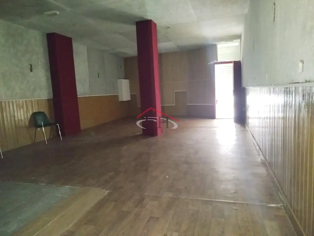 Local comercial en venda a SANTO TIRSO
