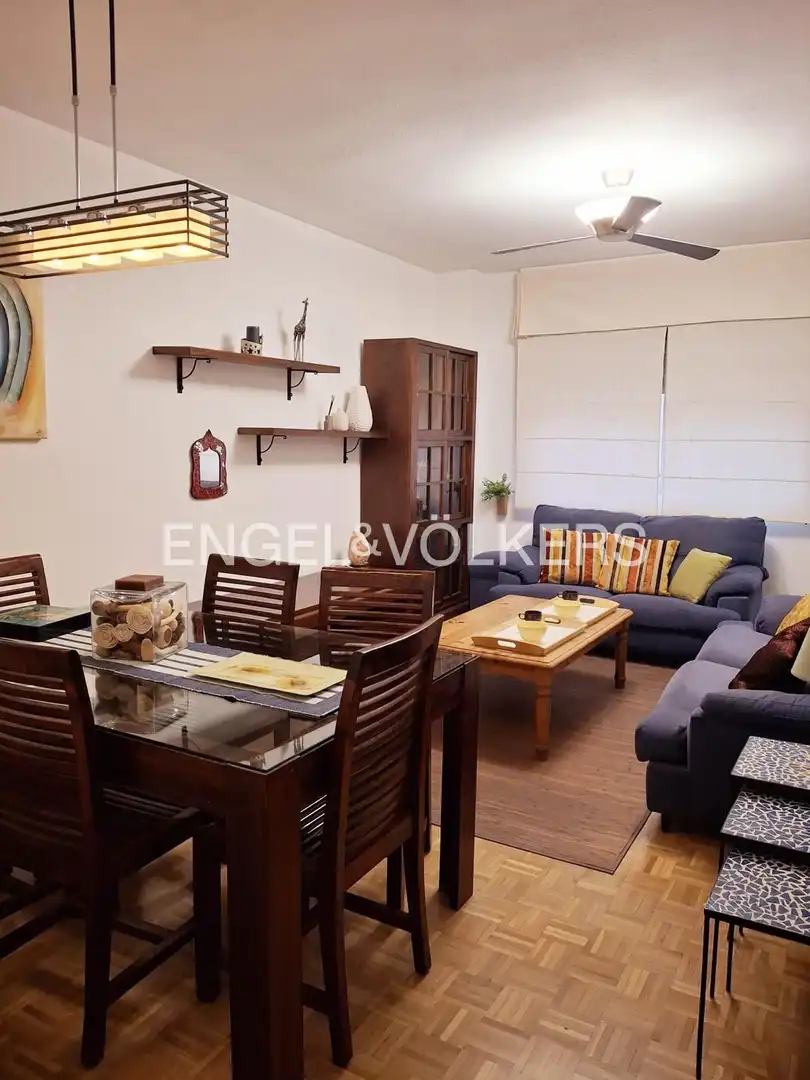 Dining room of Flat for rent in Madrid  with Air Conditioner, Heating and Parquet flooring