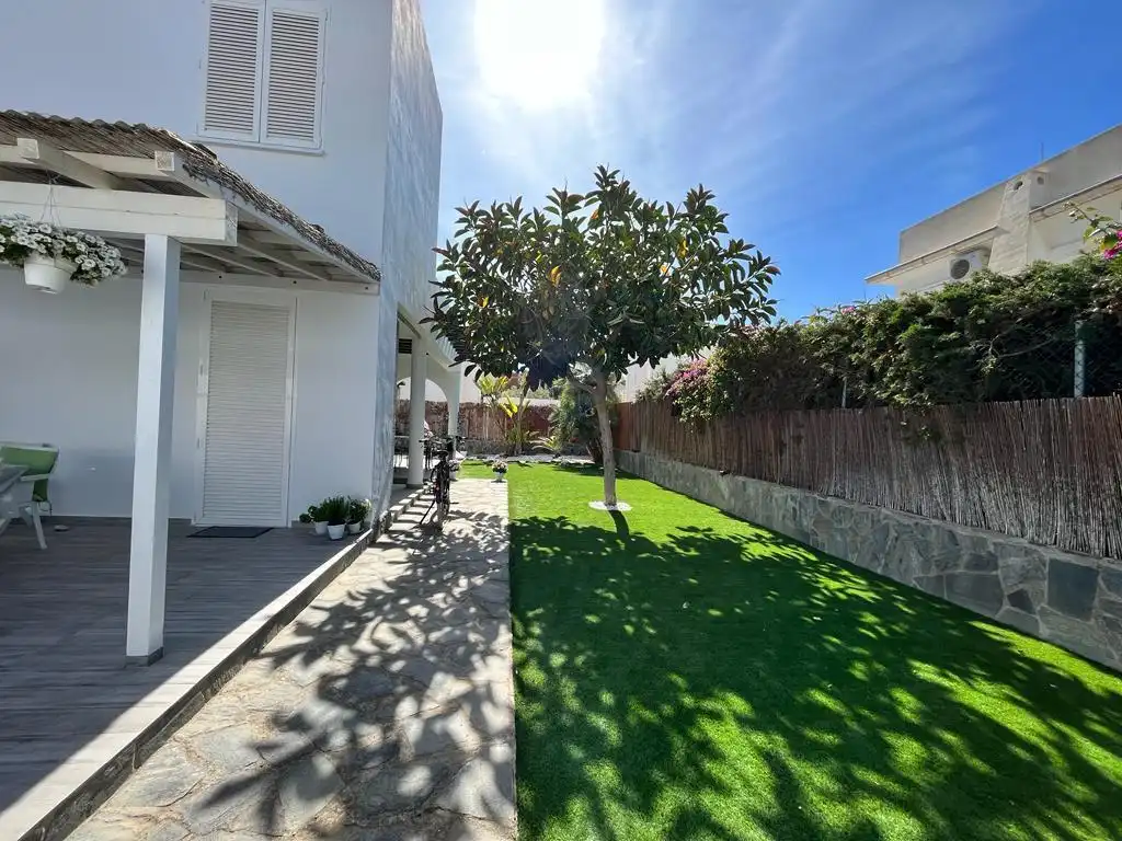 Jardí de Casa o xalet de lloguer en Vera amb Aire condicionat i Terrassa