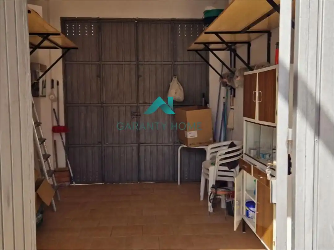 Casa adosada en venta en Montefrío con Trastero