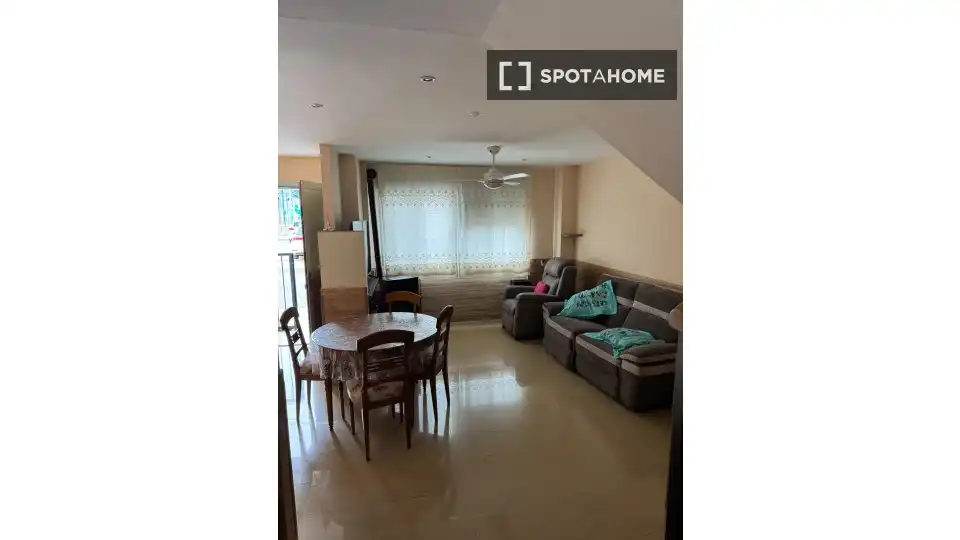 Flat for rent in Benavites  with Air Conditioner, Heating and Furnished
