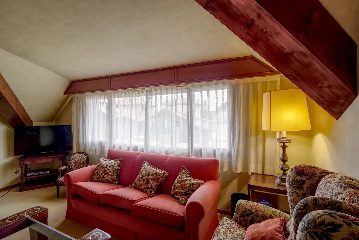 Sala d'estar de Casa o xalet en venda en Sada (A Coruña) amb Calefacció, Jardí privat i Parquet