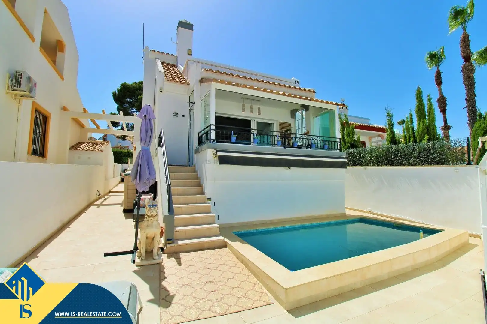 Chalet con jardín en venta en Orihuela Costa