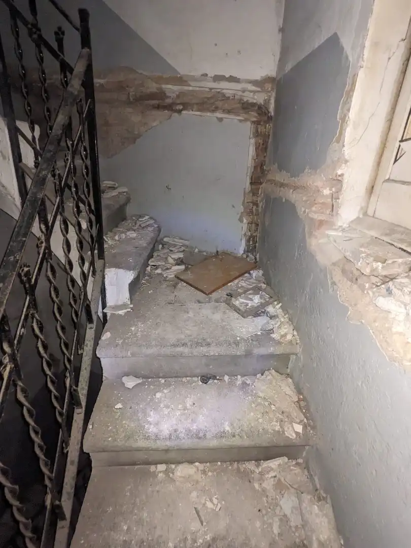 Buildings for sale in Manresa  with Alarm