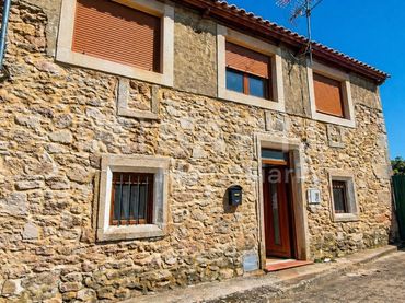 Casa rústica en venda a Bermellar